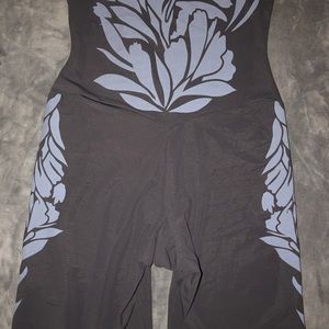 Last Chance: NWT Maidenform High Waist Thigh Slimmer Size M